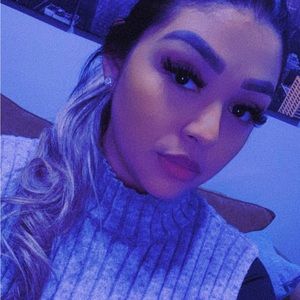 Meet your Posher, Yoselin  abigail